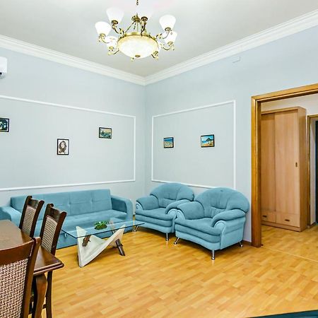 Rolls Royce Apartment Bakoe Buitenkant foto