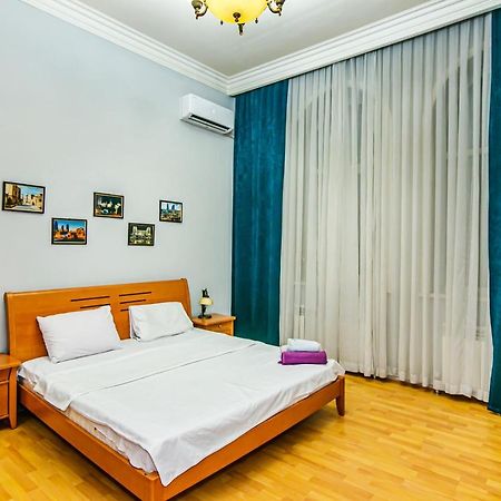 Rolls Royce Apartment Bakoe Buitenkant foto